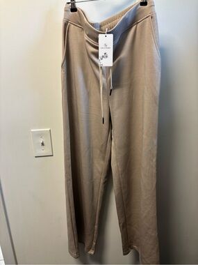 Lillie & Emma Beige Drawstring Wide-Leg Pants